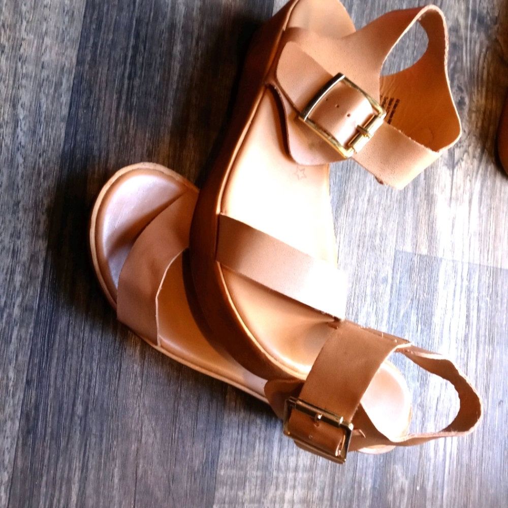 Sandals - Picture 2 of 5